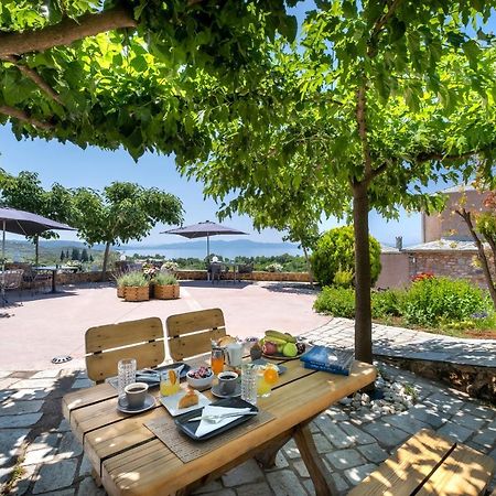 Iakovakis Suites & Spa Koropi Exteriör bild